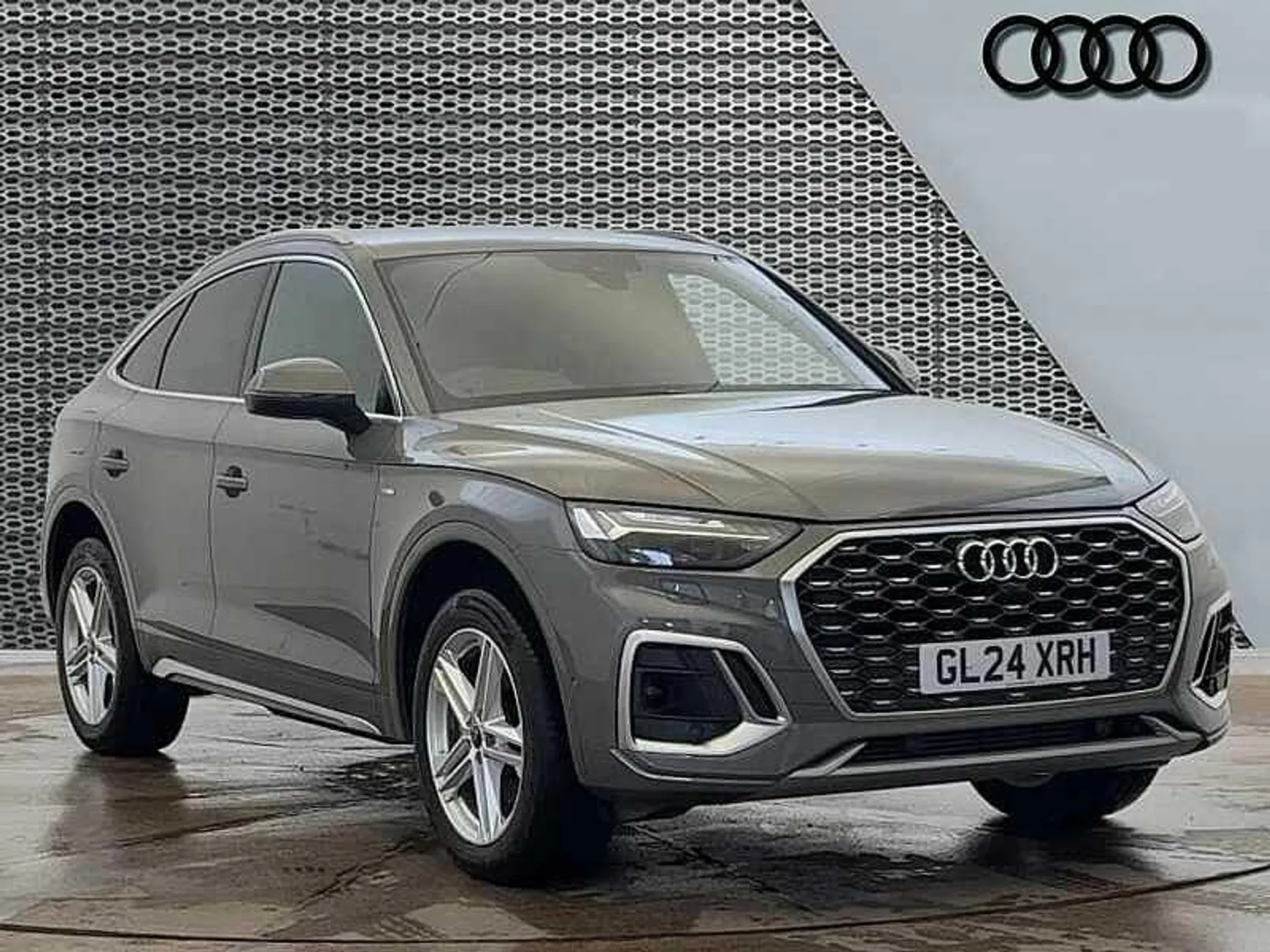 GL24XRH Audi Q5 S line 45 TFSI quattro 265 PS S tronic Image #1