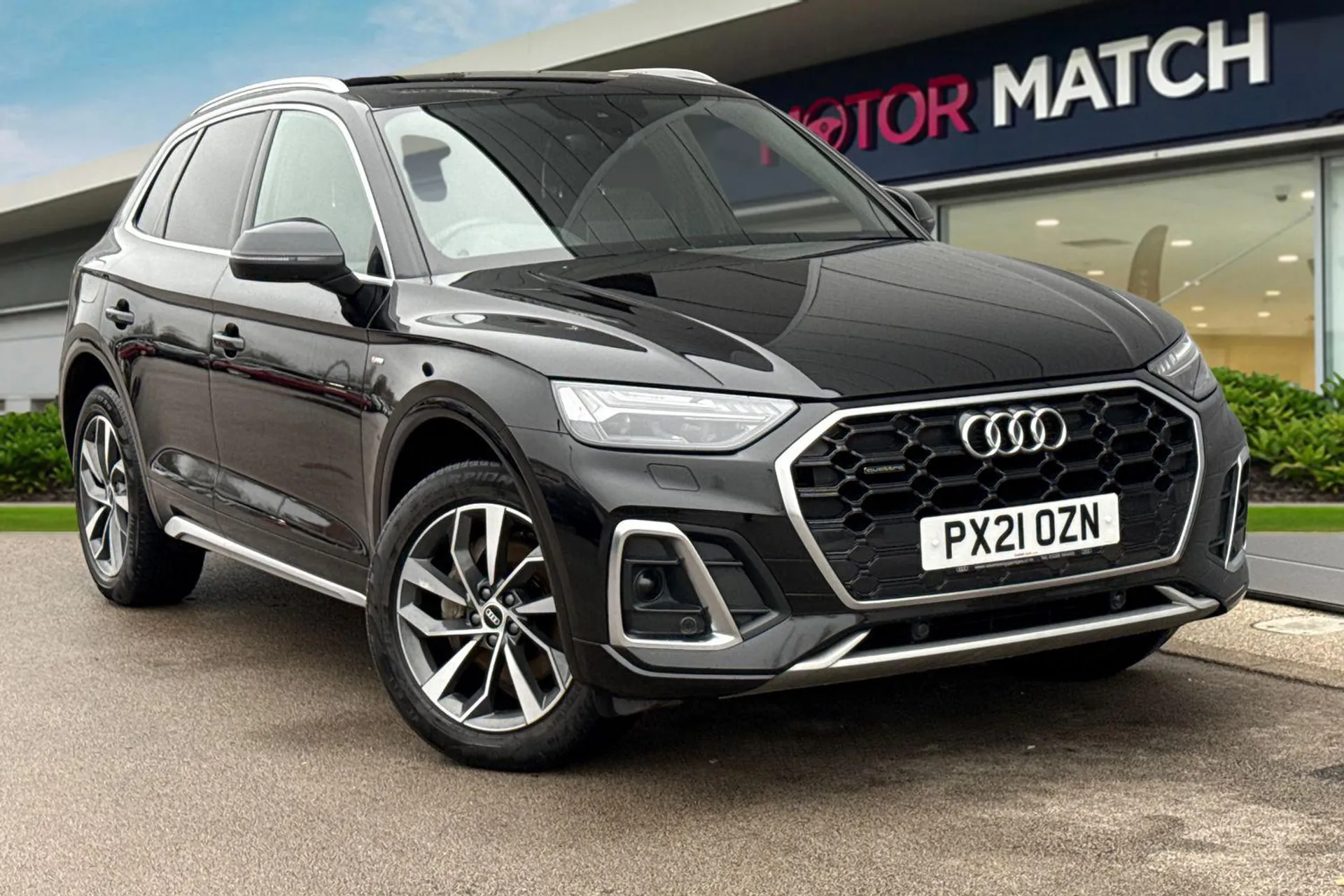 PX21OZN Audi Q5 2.0 TDI 40 S line S Tronic quattro Euro 6 (s/s) 5dr Image #1