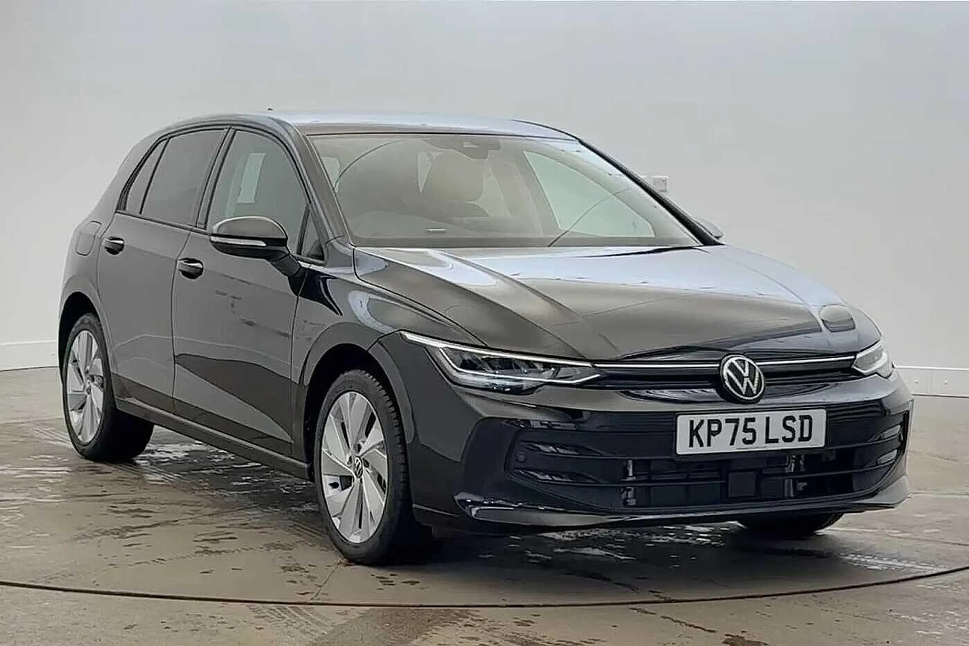 KP75LSD Volkswagen Golf 1.5 TSI 204 Match eHybrid 5dr DSG Image #1