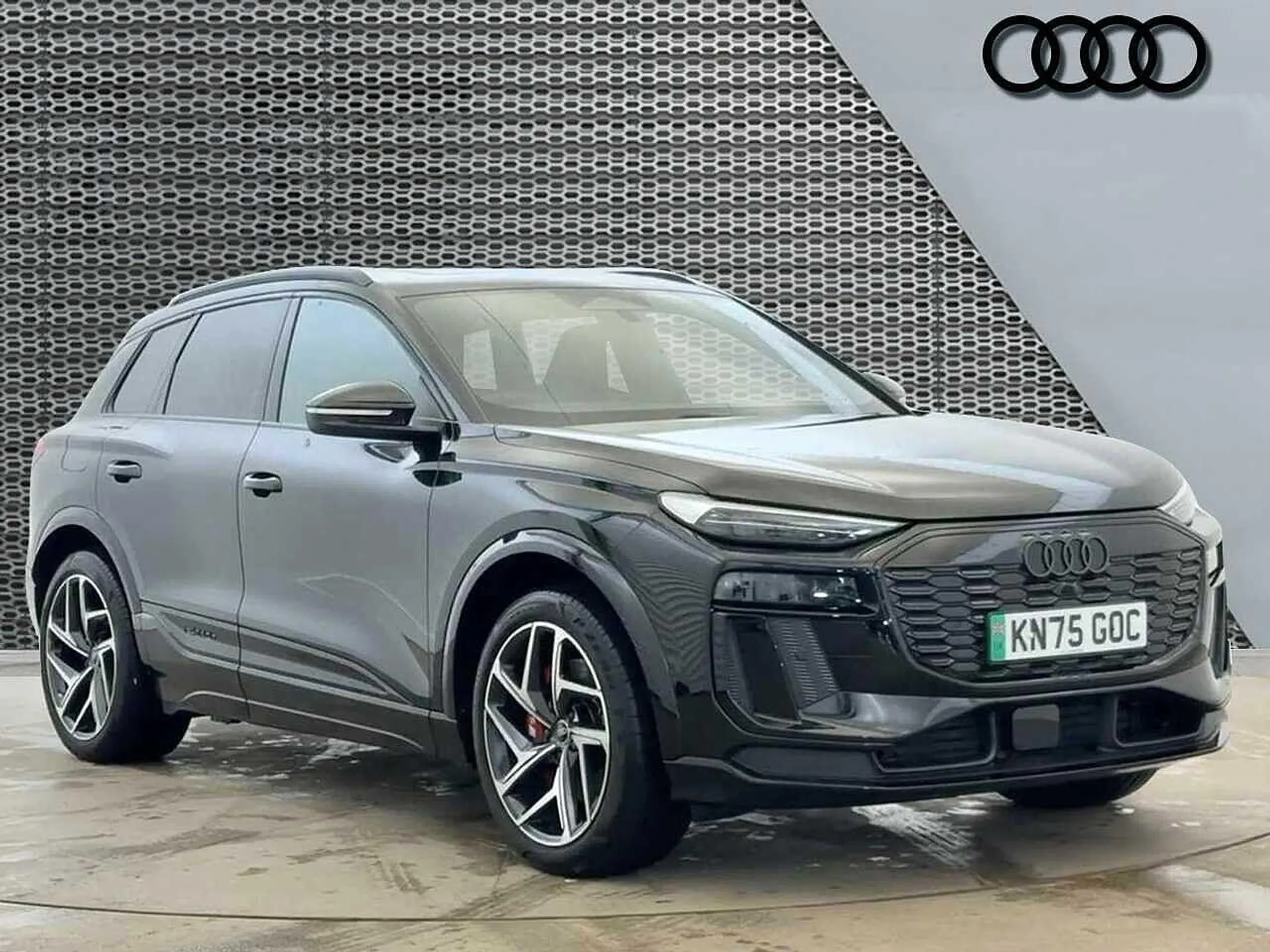 KN75GOC Audi Sq6 E-Tron SQ6 SUV Edition 1 e-tron  360,00 kW Image #1