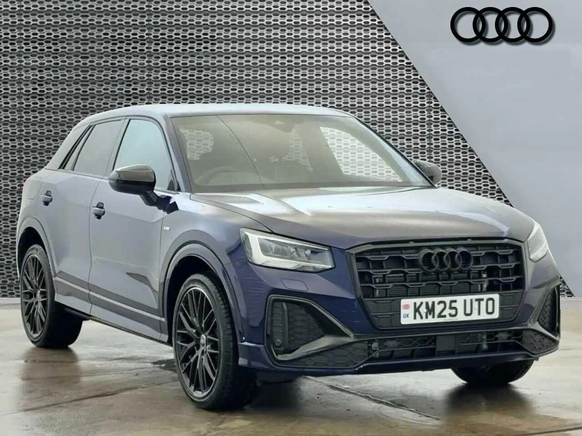 KM25UTO Audi Q2 Black Edition 35 TFSI  150 PS S tronic Image #1