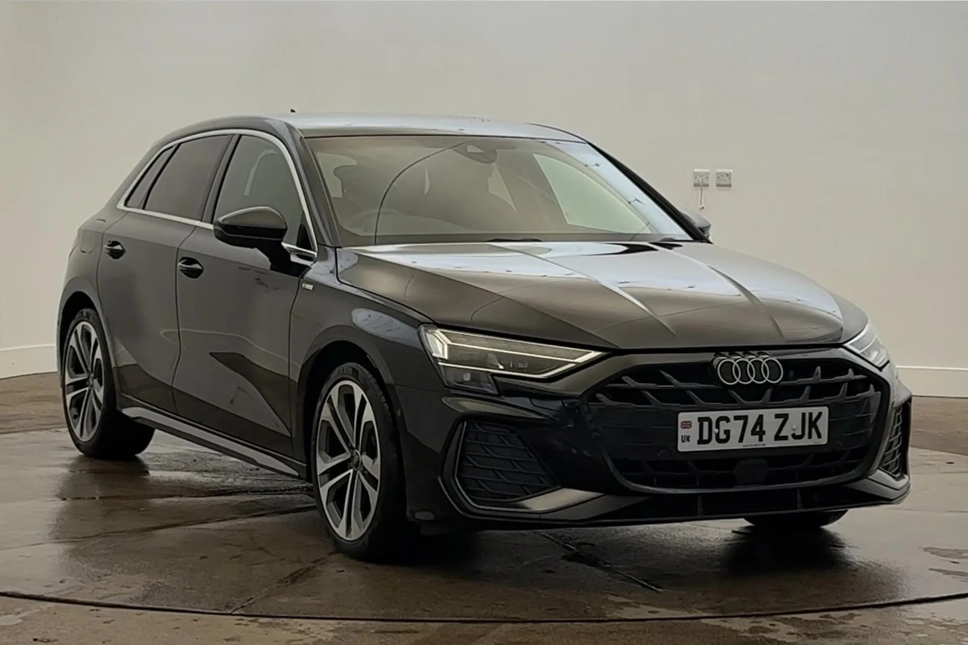 DG74ZJK Audi A3 S line 35 TFSI  150 PS S tronic Image #1