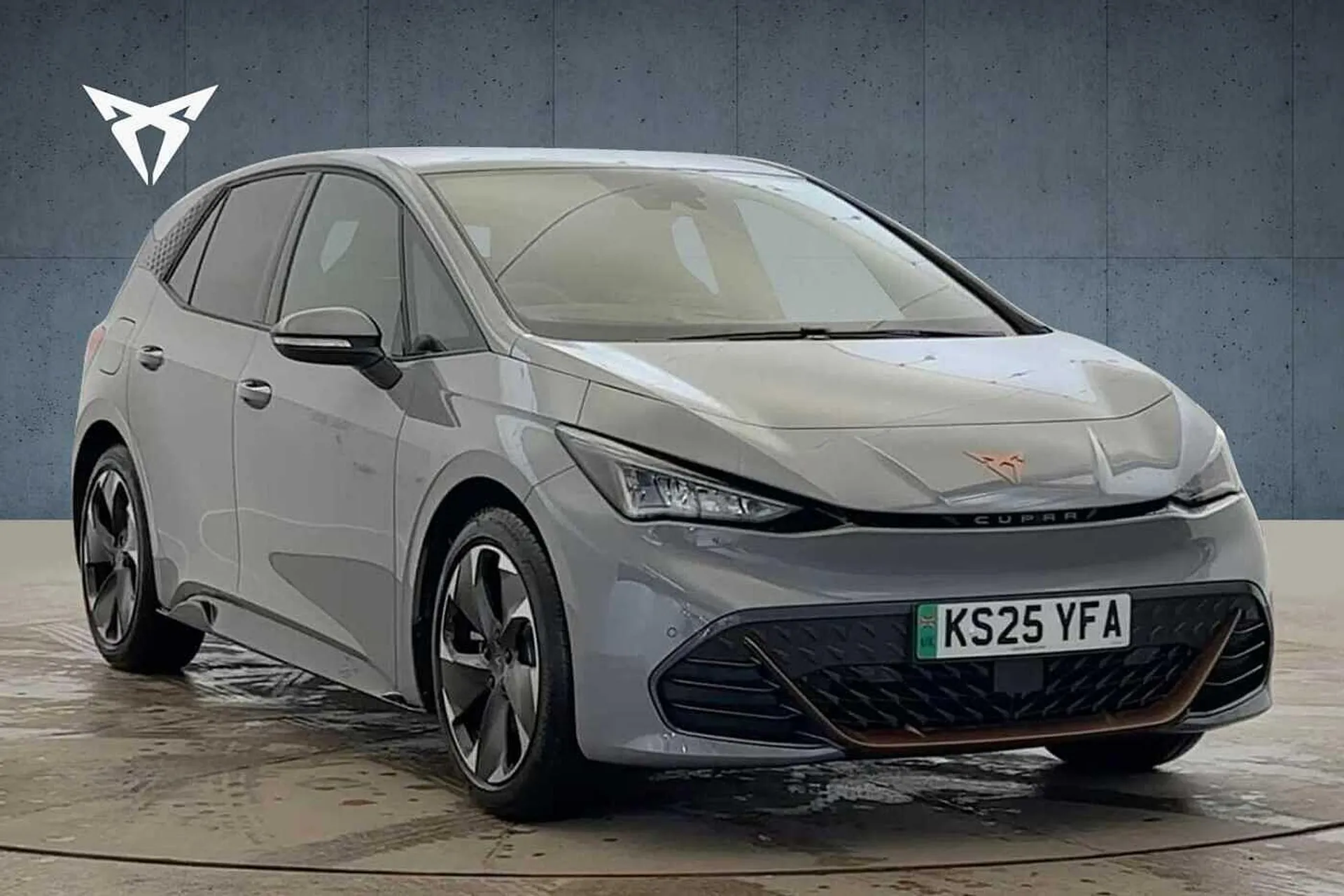 KS25YFA CUPRA Born 170kW e-Boost V2 59kWh 5dr Auto Image #1