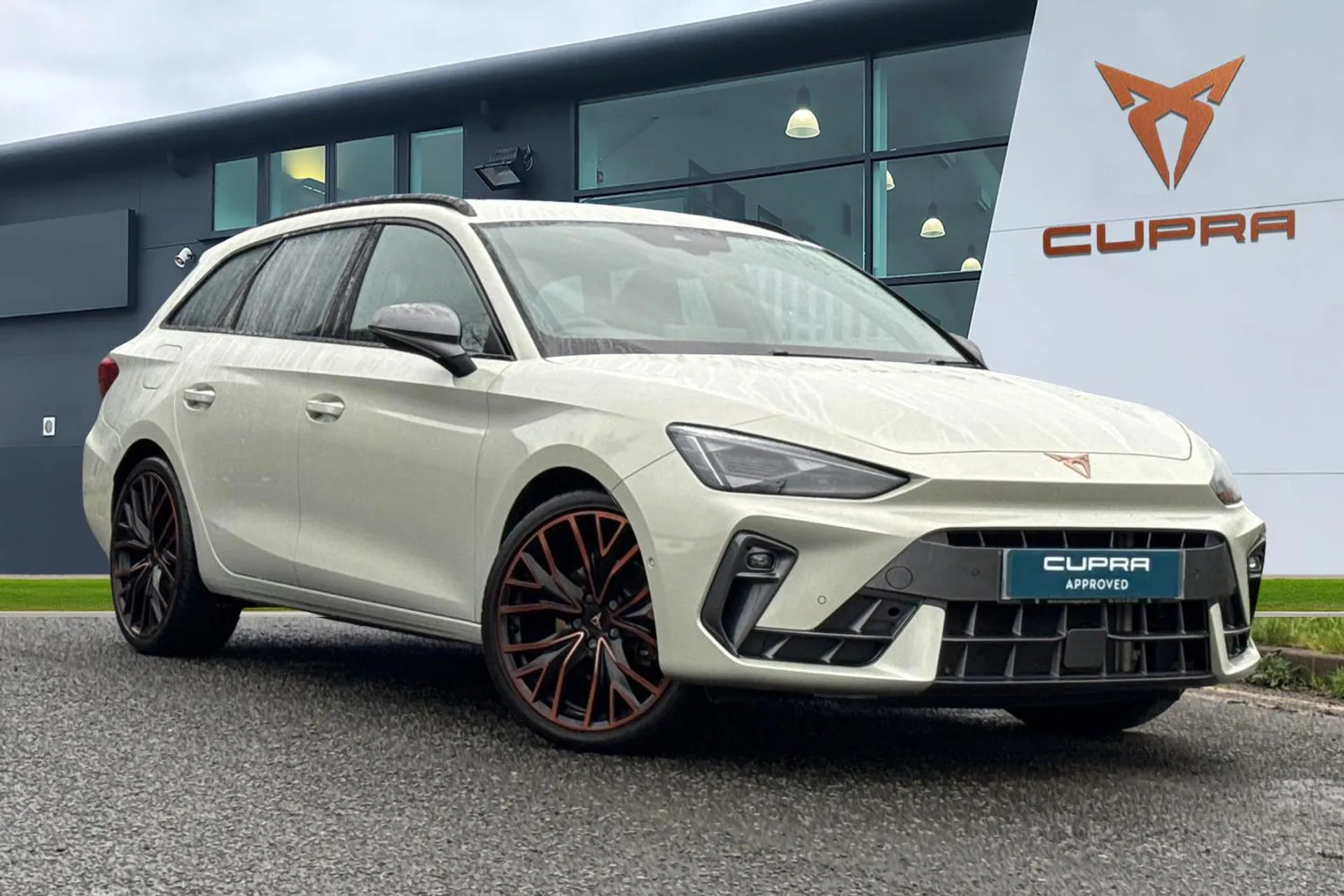 DF25MVJ CUPRA Leon 1.5 eTSI V3 DSG Euro 6 (s/s) 5dr Image #1