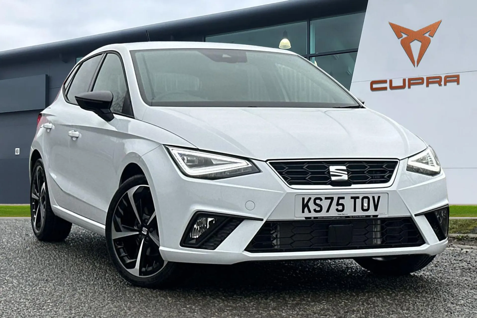 KS75TOV SEAT Ibiza 1.0 TSI FR Sport DSG Euro 6 (s/s) 5dr Image #1