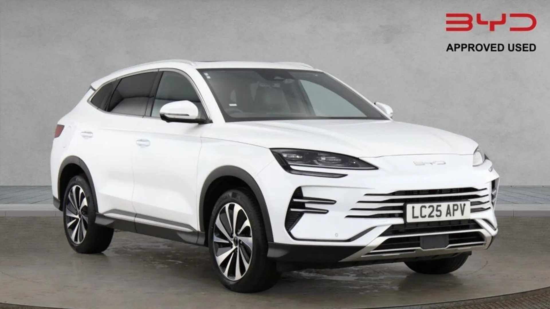 LC25APV BYD Seal U 1.5 DM-i AWD Design 5dr Auto Image #1