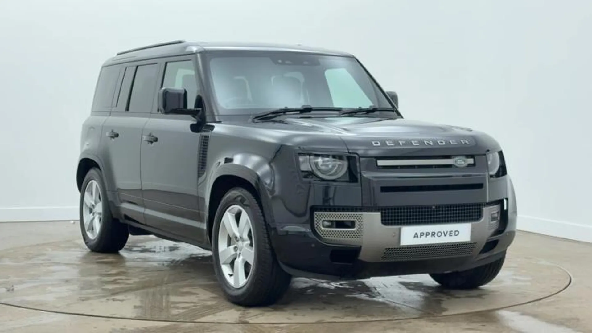 KR74NFN Land Rover Defender 2.0 P300e X-Dynamic HSE 110 5dr Auto Image #1