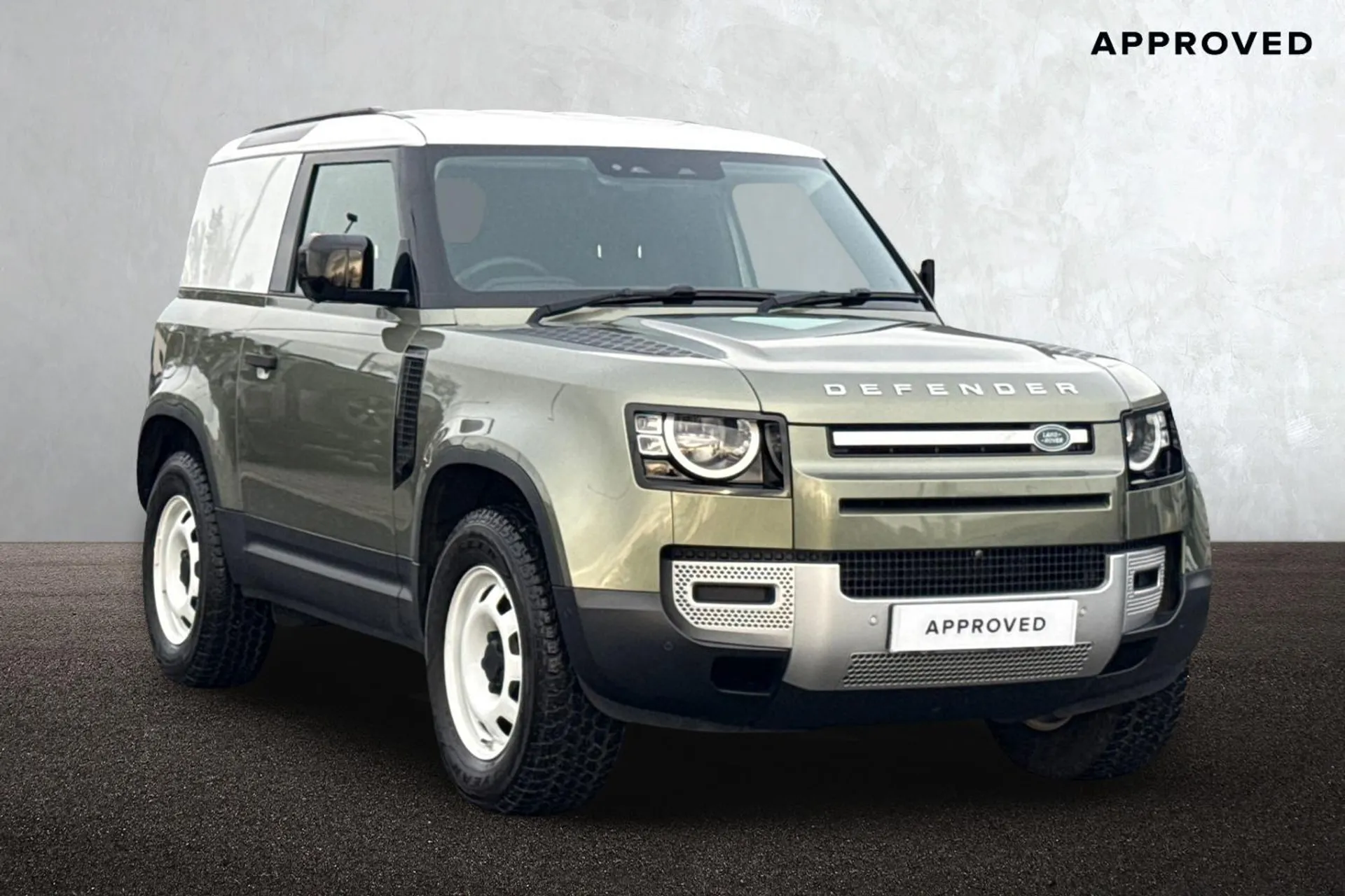 LG21YBP Land Rover Defender 90 3.0 D200 3dr Image #1