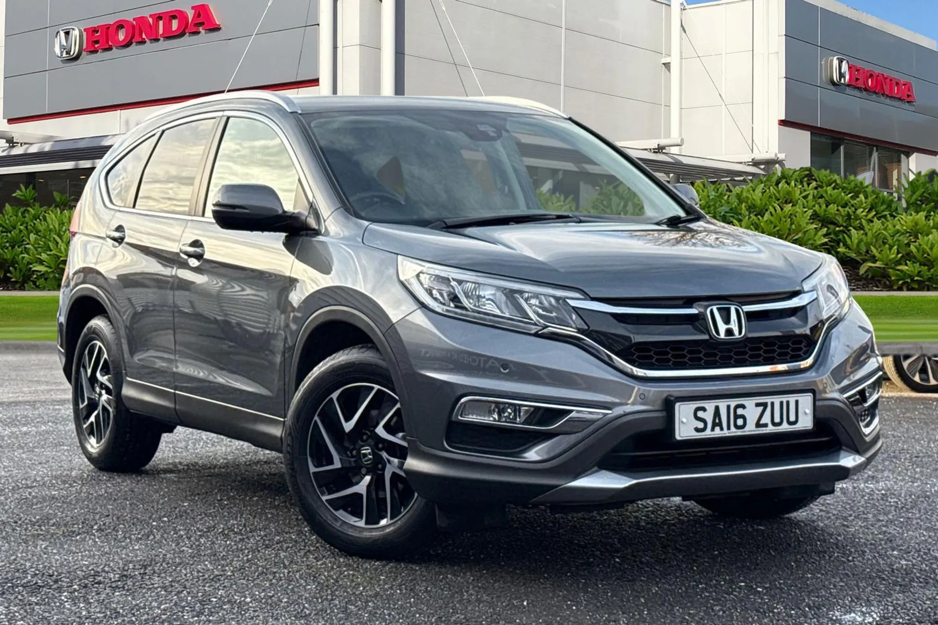 SA16ZUU Honda CR-V 2.0 i-VTEC SE Plus 5dr Auto Image #1