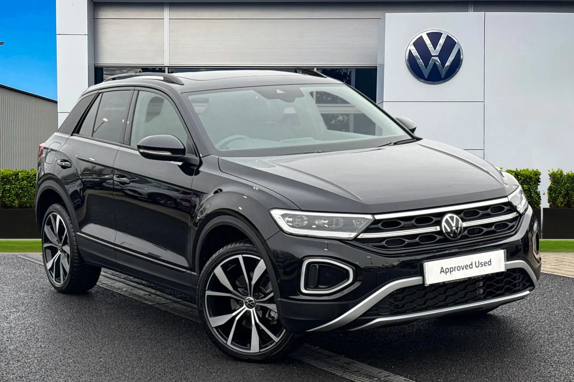 MM25UWR Volkswagen T-Roc 1.0 TSI 115 Style Design 5dr Image #1