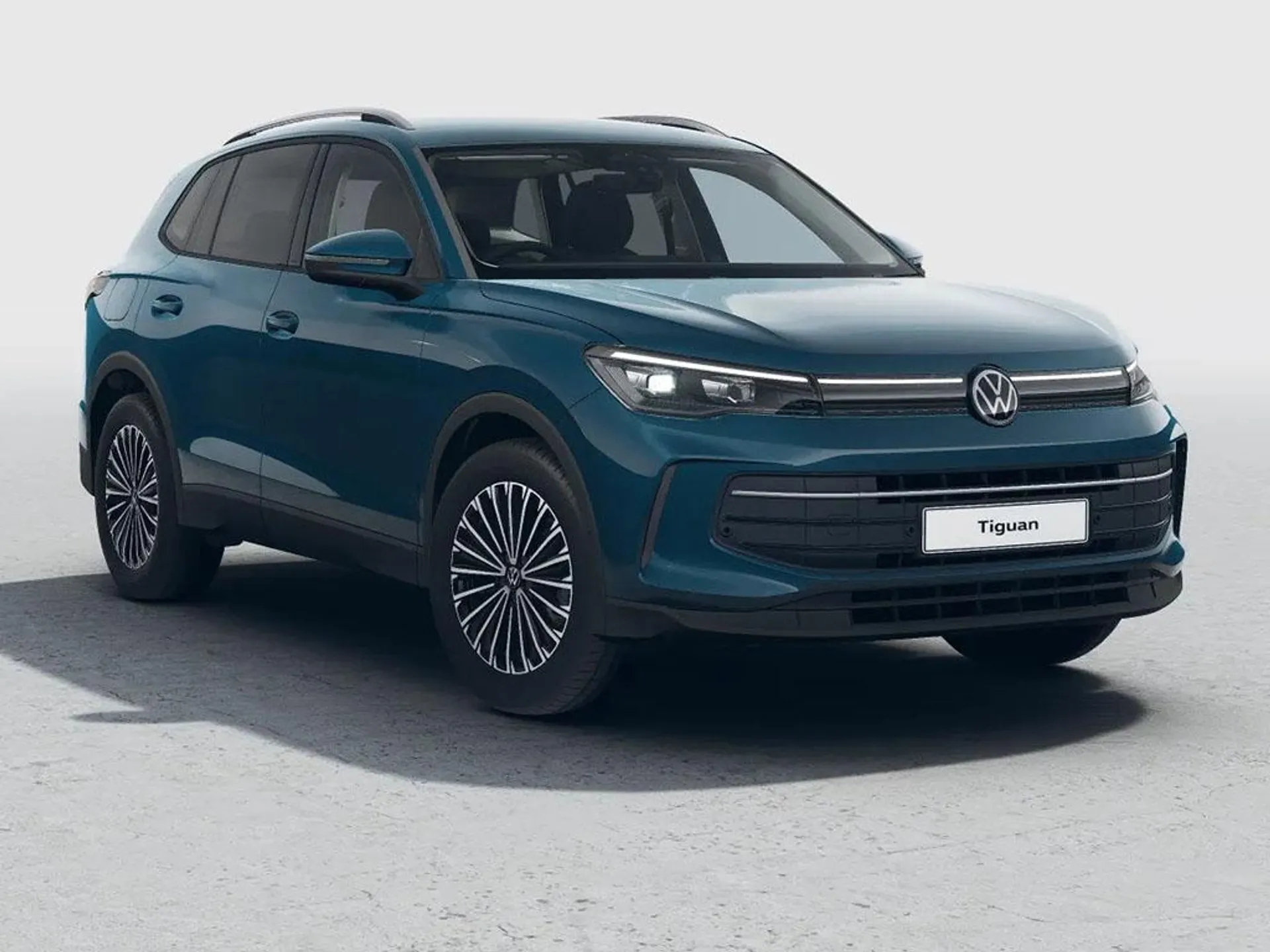  Volkswagen Tiguan 1.5 eTSI MHEV Match DSG Euro 6 (s/s) 5dr Image #1