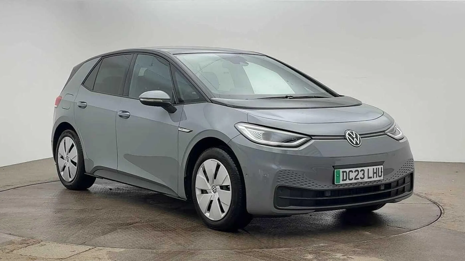 DC23LHU Volkswagen ID.3 107KW Family Pro 58kWh ⭐Heated Seats, Keyless Entry, Panoramic glass roof⭐ Image #1