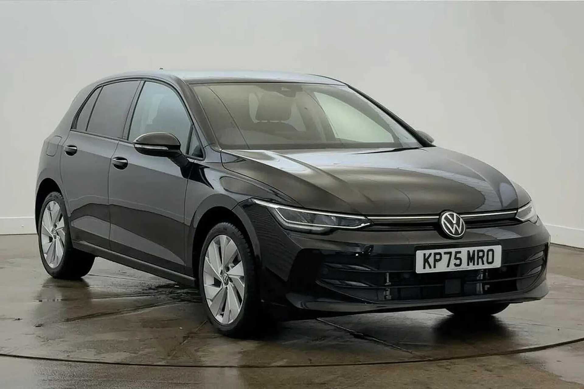 KP75MRO Volkswagen Golf 1.5 TSI 204 Match eHybrid 5dr DSG Image #1