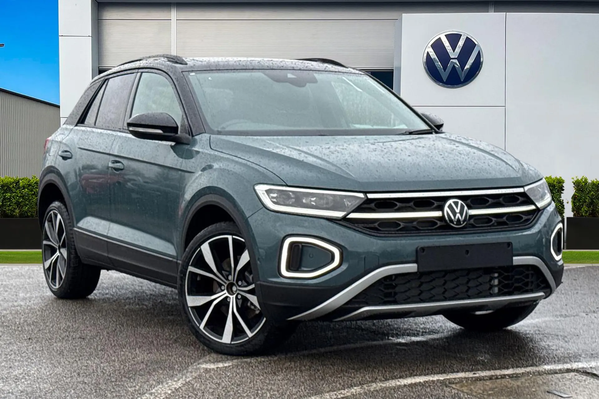  Volkswagen T-Roc 1.0 TSI Style Design Euro 6 (s/s) 5dr Image #1