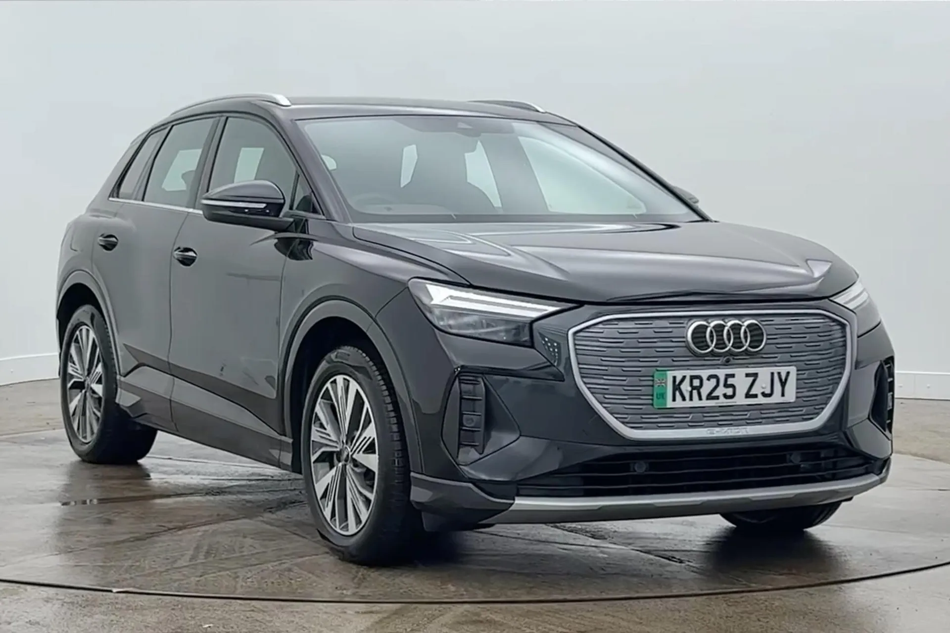 KR25ZJY Audi Q4 e-tron Q4  Sport 45 e-tron  210,00 kW Image #1