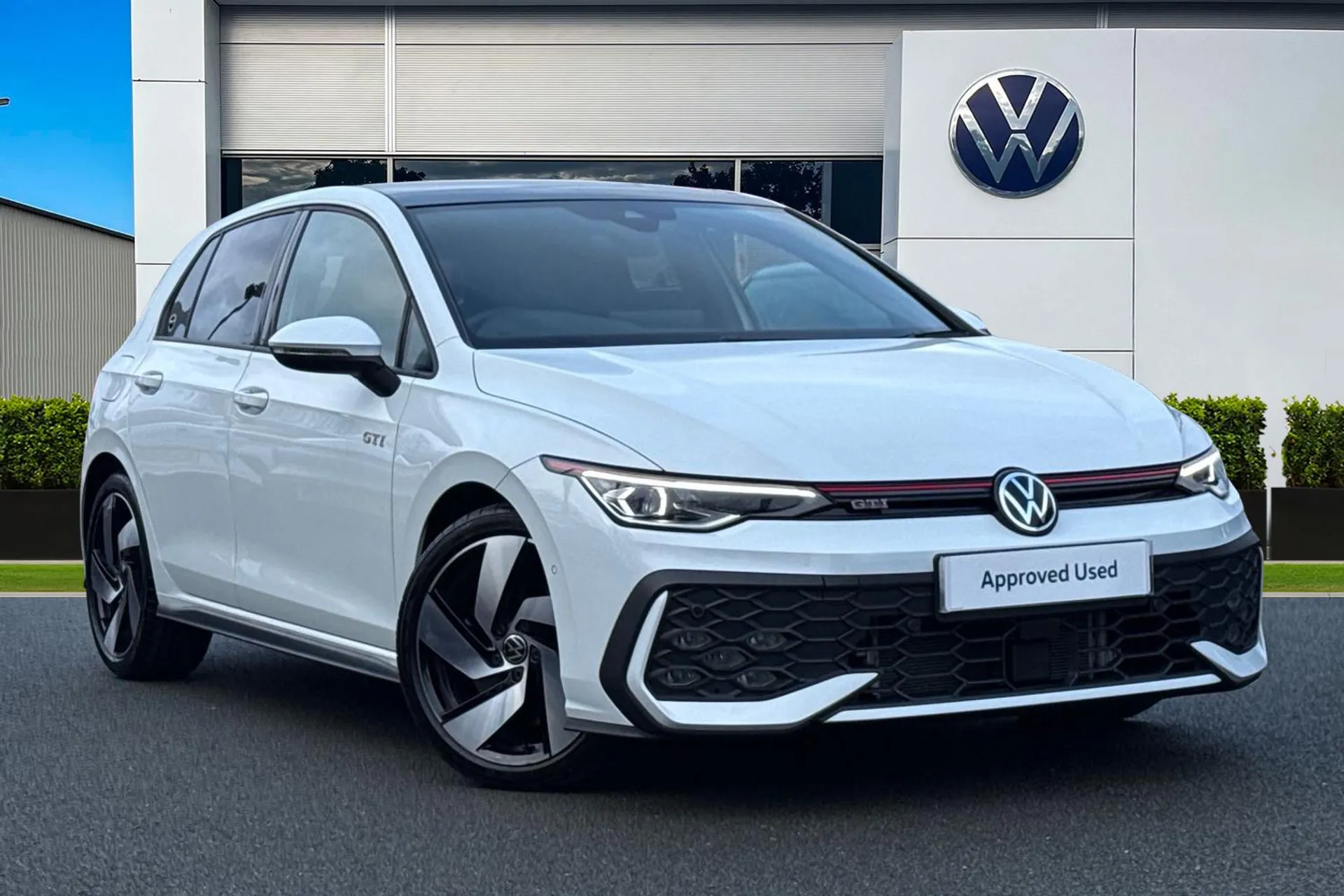 WJ25CGF Volkswagen Golf 2.0 TSI 265 GTI 5dr DSG | Heated Seats | Tilting Panoramic Sun Roof Image #1