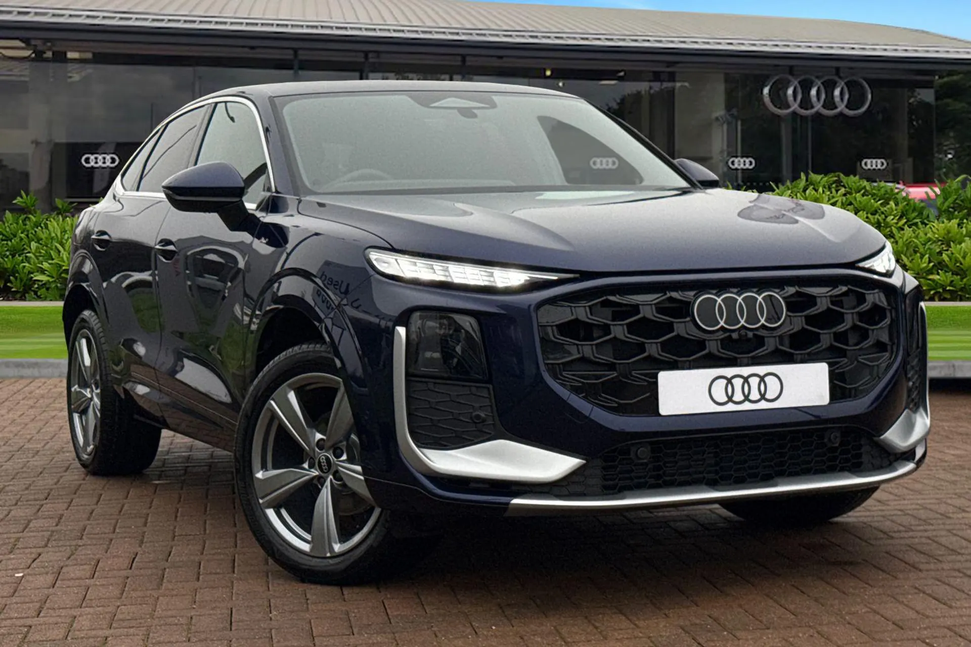  Audi Q3 1.5 TFSI S line Sportback S Tronic Euro 6 (s/s) 5dr Image #1