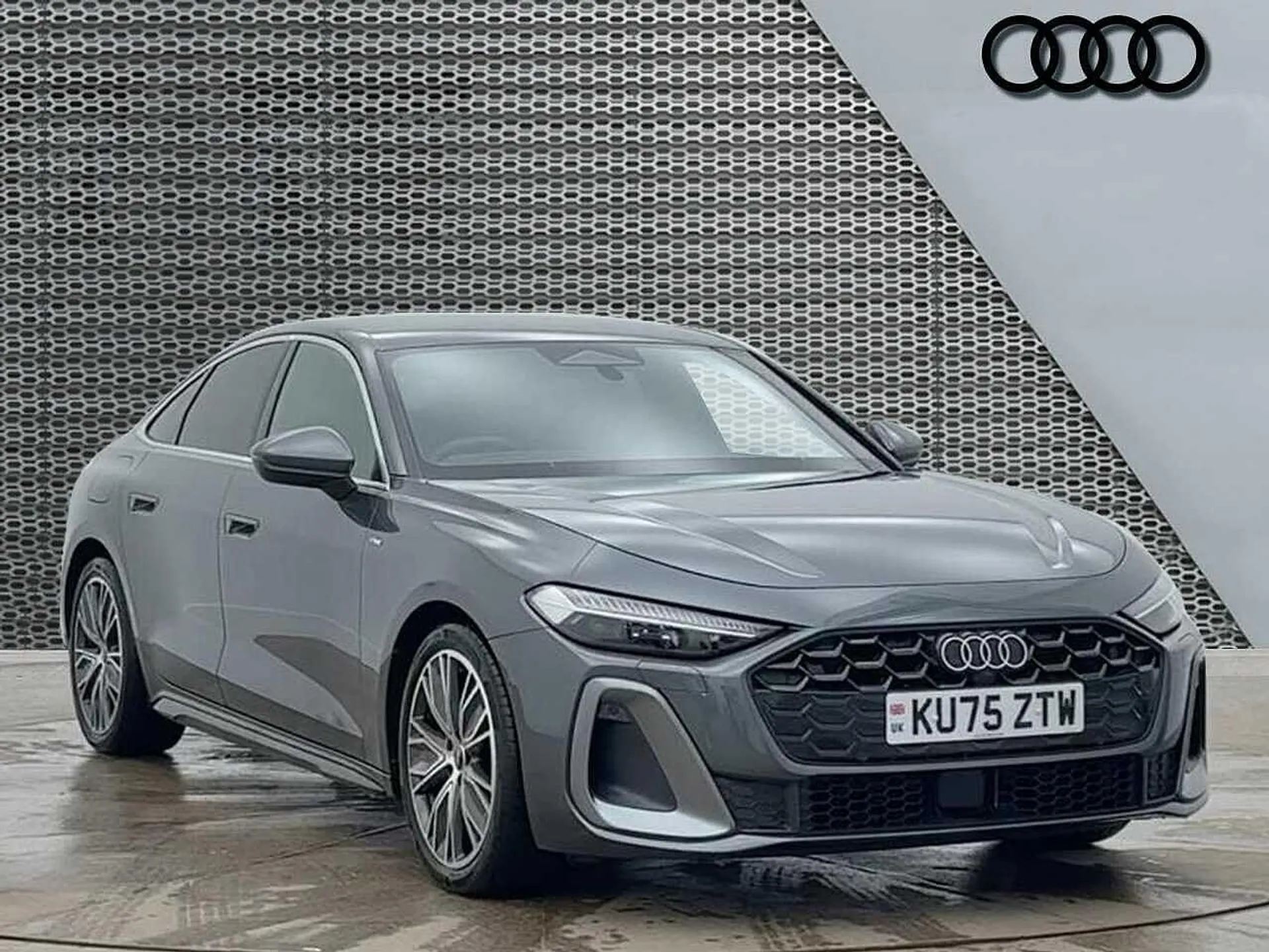 KU75ZTW Audi A5 S line TFSI  204 PS S tronic Image #1