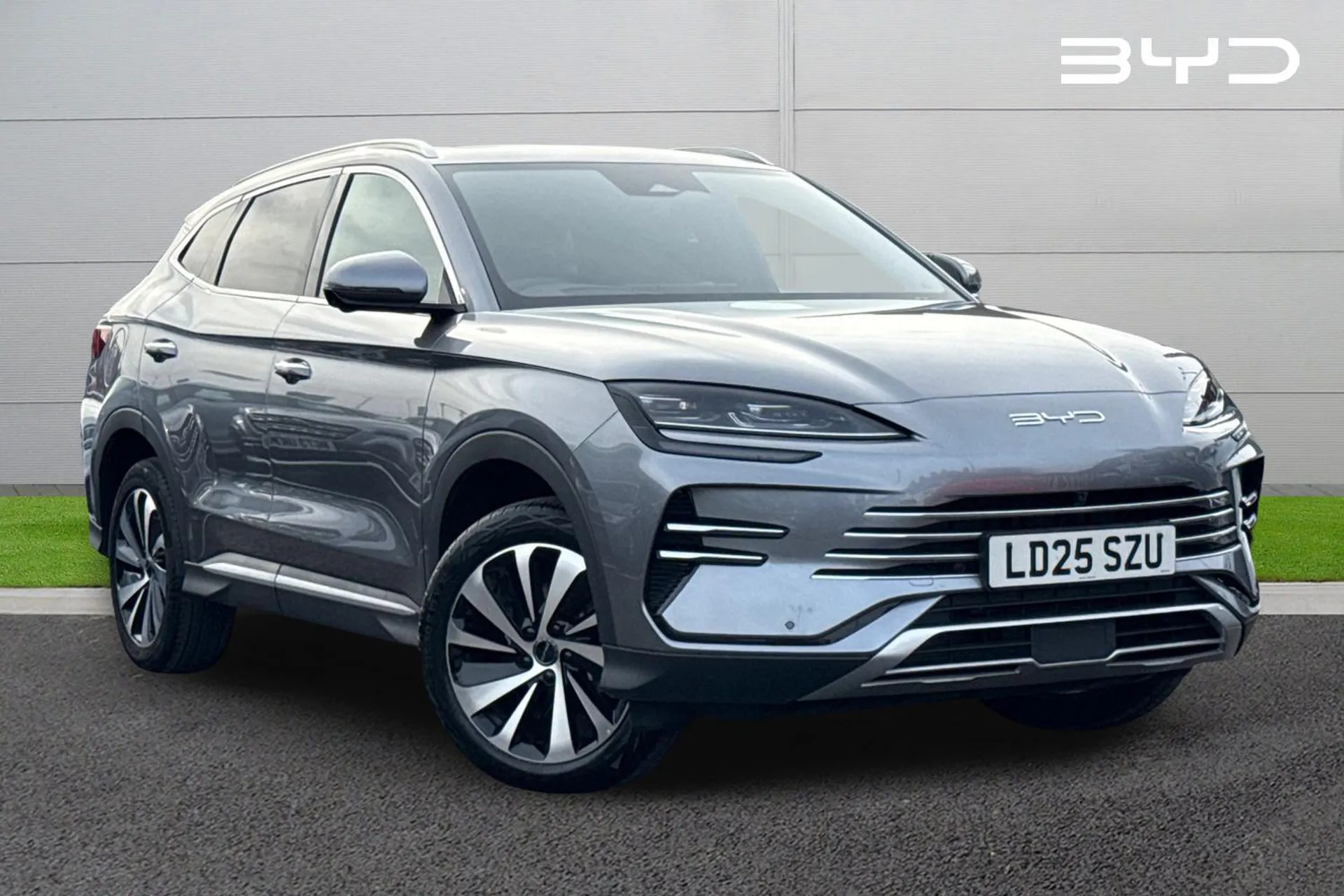 LD25SZU BYD Seal U 1.5 DM-i 26.6kWh Comfort CVT Auto Euro 6 (s/s) 5dr Image #1