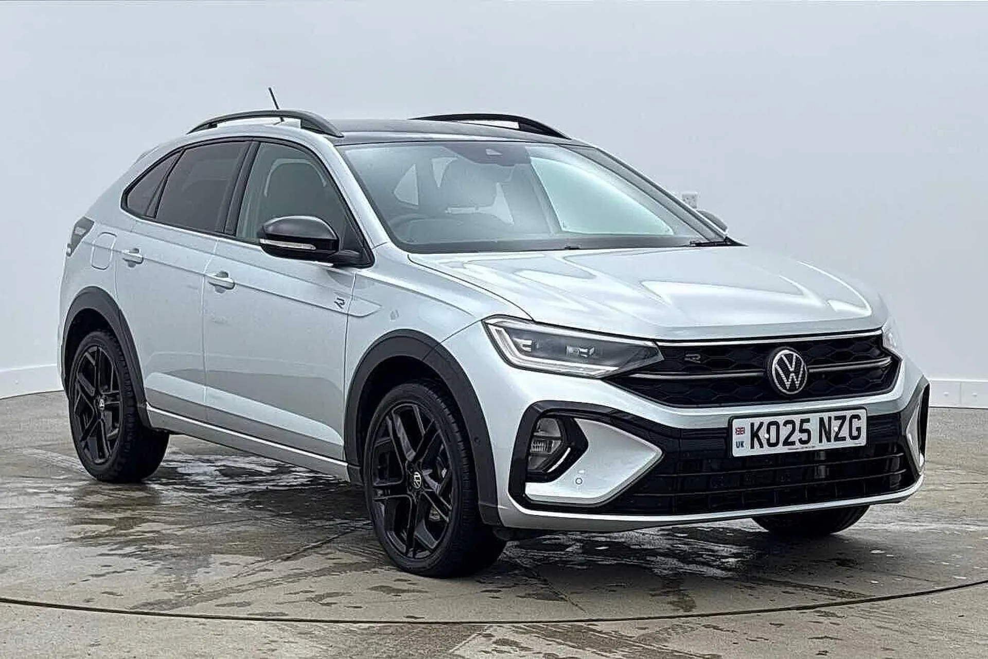 KO25NZG Volkswagen Taigo 1.5 TSI 150 Black Edition 5dr DSG ⭐Rear-view camera | Space saving spare⭐ Image #1