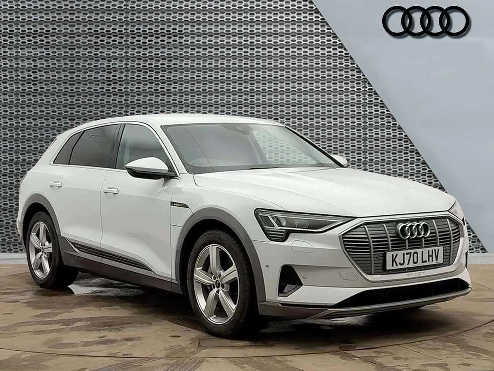 KJ70LHV Audi e-tron Technik 50 quattro 230,00 kW Image #1