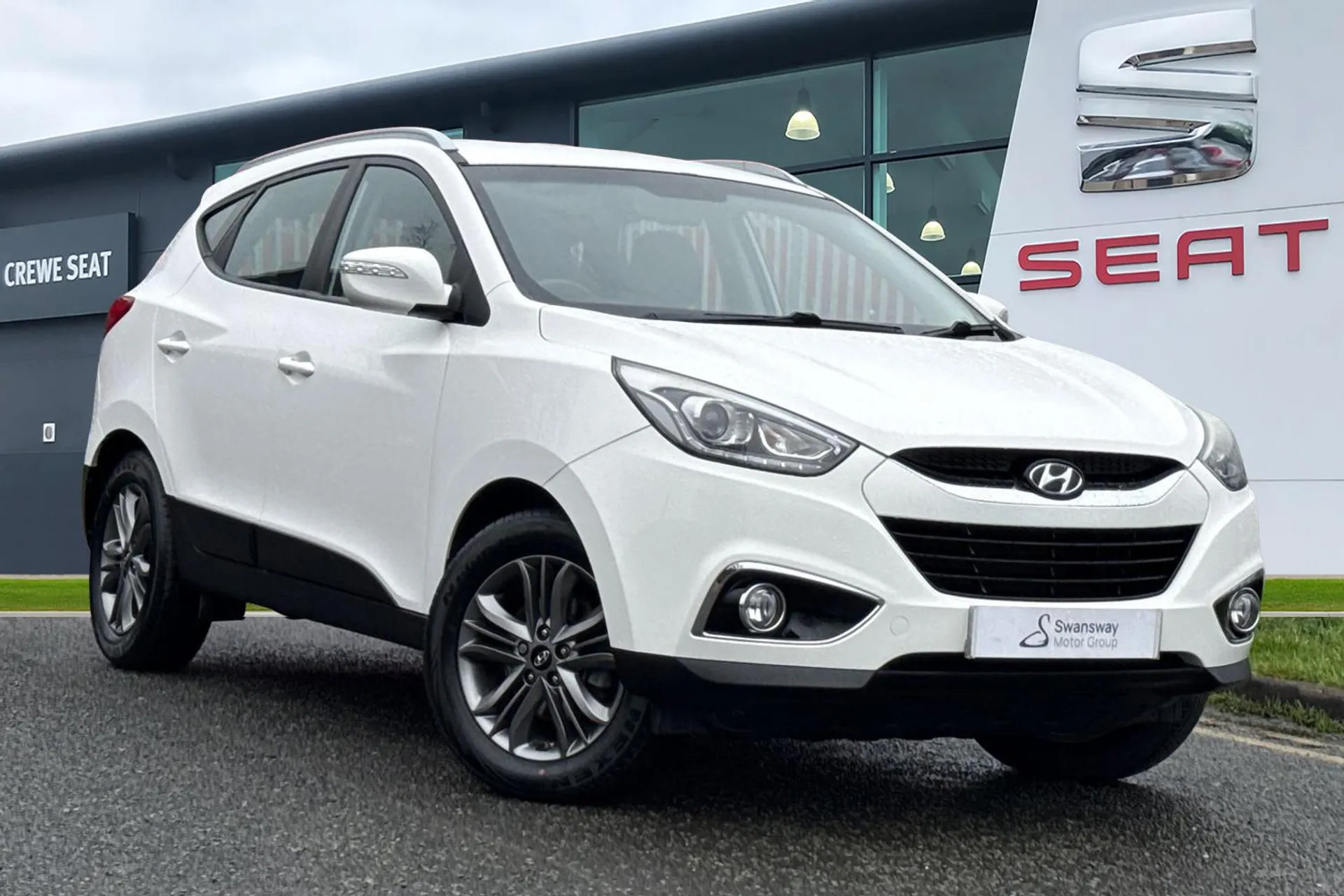 S25RRR Hyundai Ix35 2.0 CRDi SE 4WD Euro 5 5dr (Nav) Image #1