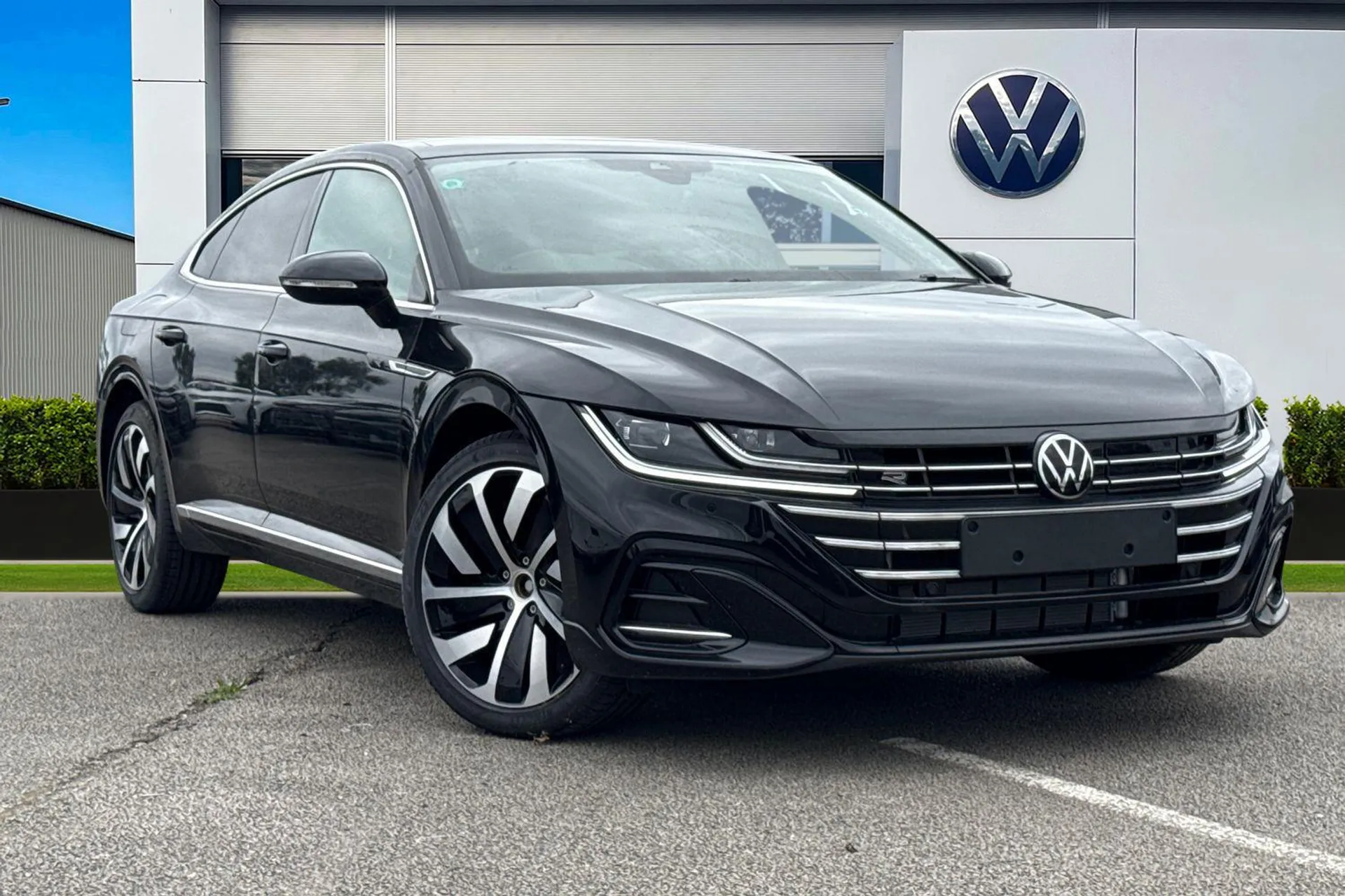 DA75HYH Volkswagen Arteon 1.4 TSI eHybrid R-Line 5dr DSG | Panoramic Sunroof | Adaptive Cruise Contro Image #1