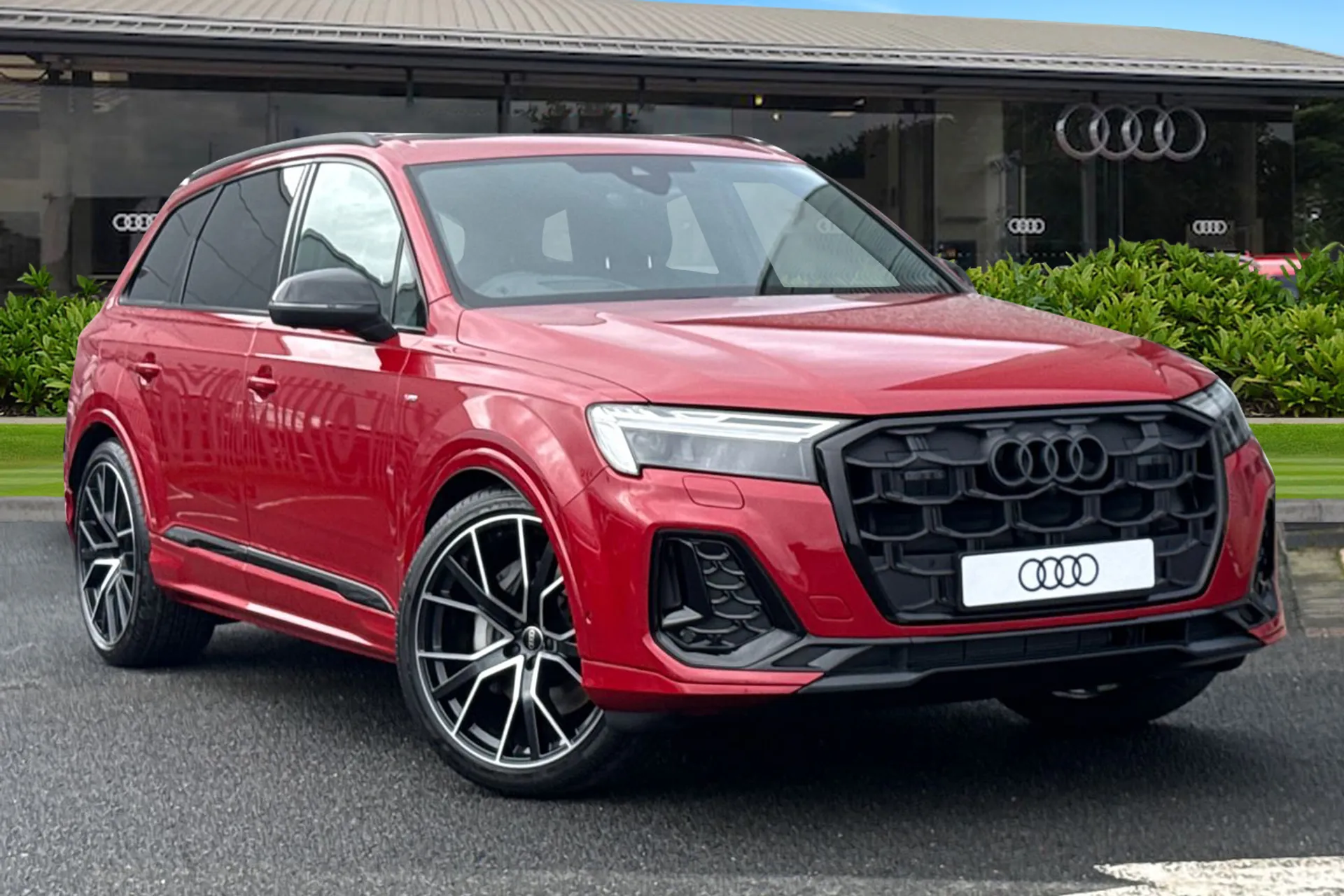  Audi Q7 3.0 TDI V6 Black Edition SUV 5dr Diesel Tiptronic quattro Euro 6 (s/s) (231 ps) Image #1