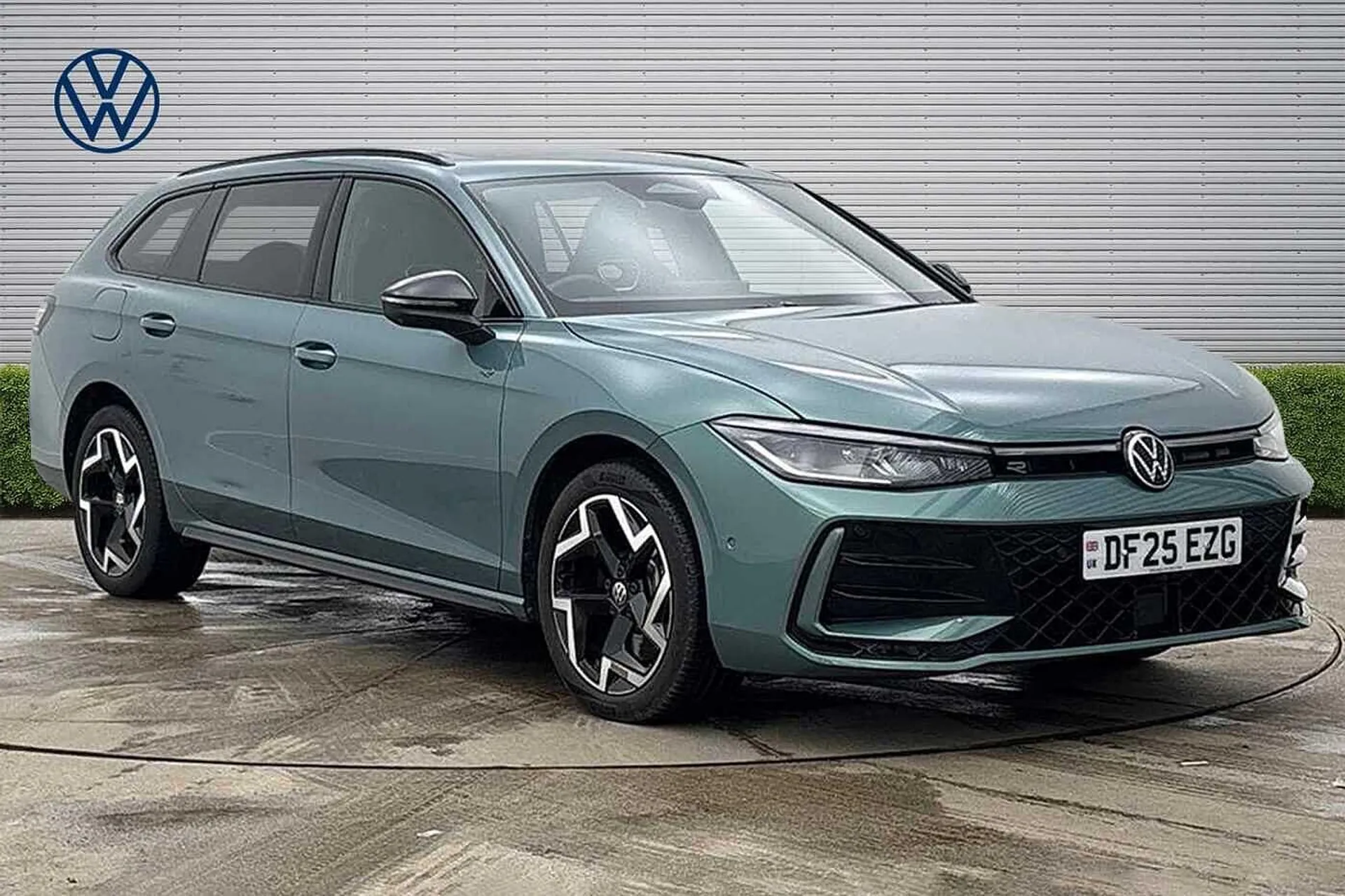 DF25EZG Volkswagen Passat 1.5 TSI eHybrid 272 R-Line 5dr DSG **INFORTAINMENT PACK, PAN ROOF, DRIVER P Image #1