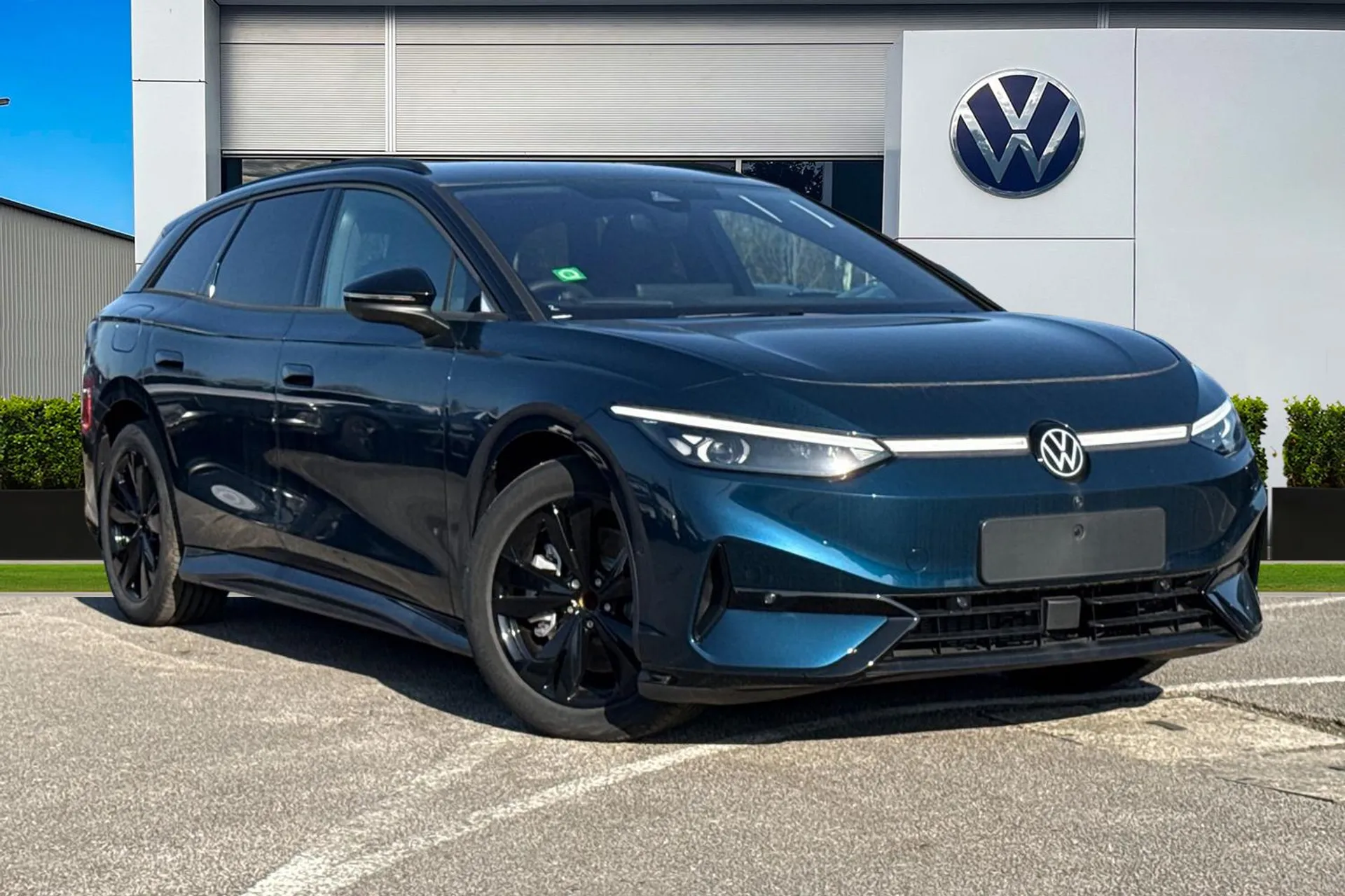  Volkswagen Id.7 Pro 77kWh Match Plus Tourer Auto 5dr Image #1