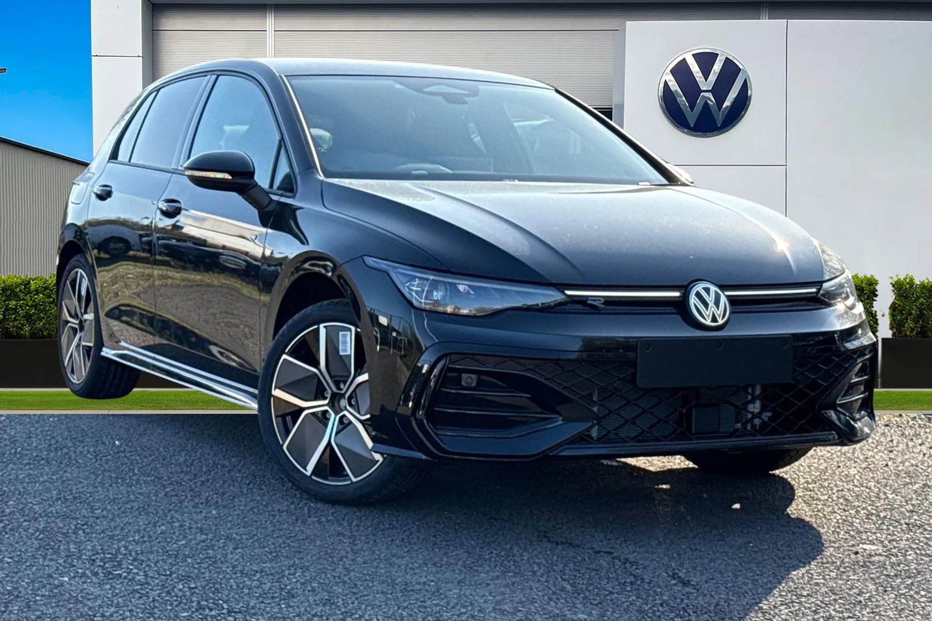 Volkswagen Golf 1.5 eTSI MHEV Black Edition DSG Euro 6 (s/s) 5dr Image #1