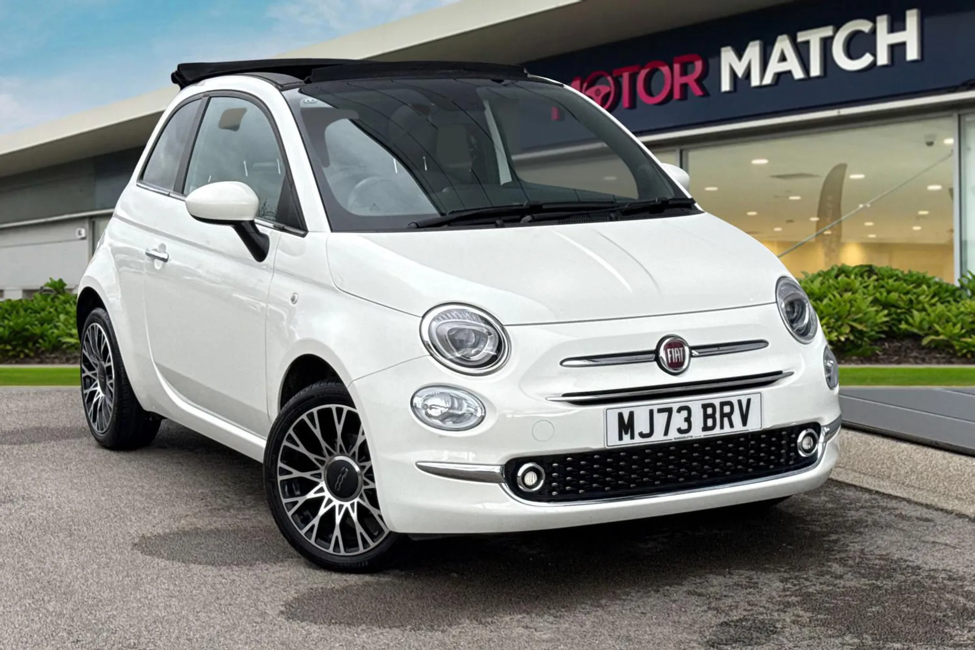MJ73BRV FIAT 500C 1.0 MHEV Top Euro 6 (s/s) 2dr Image #1