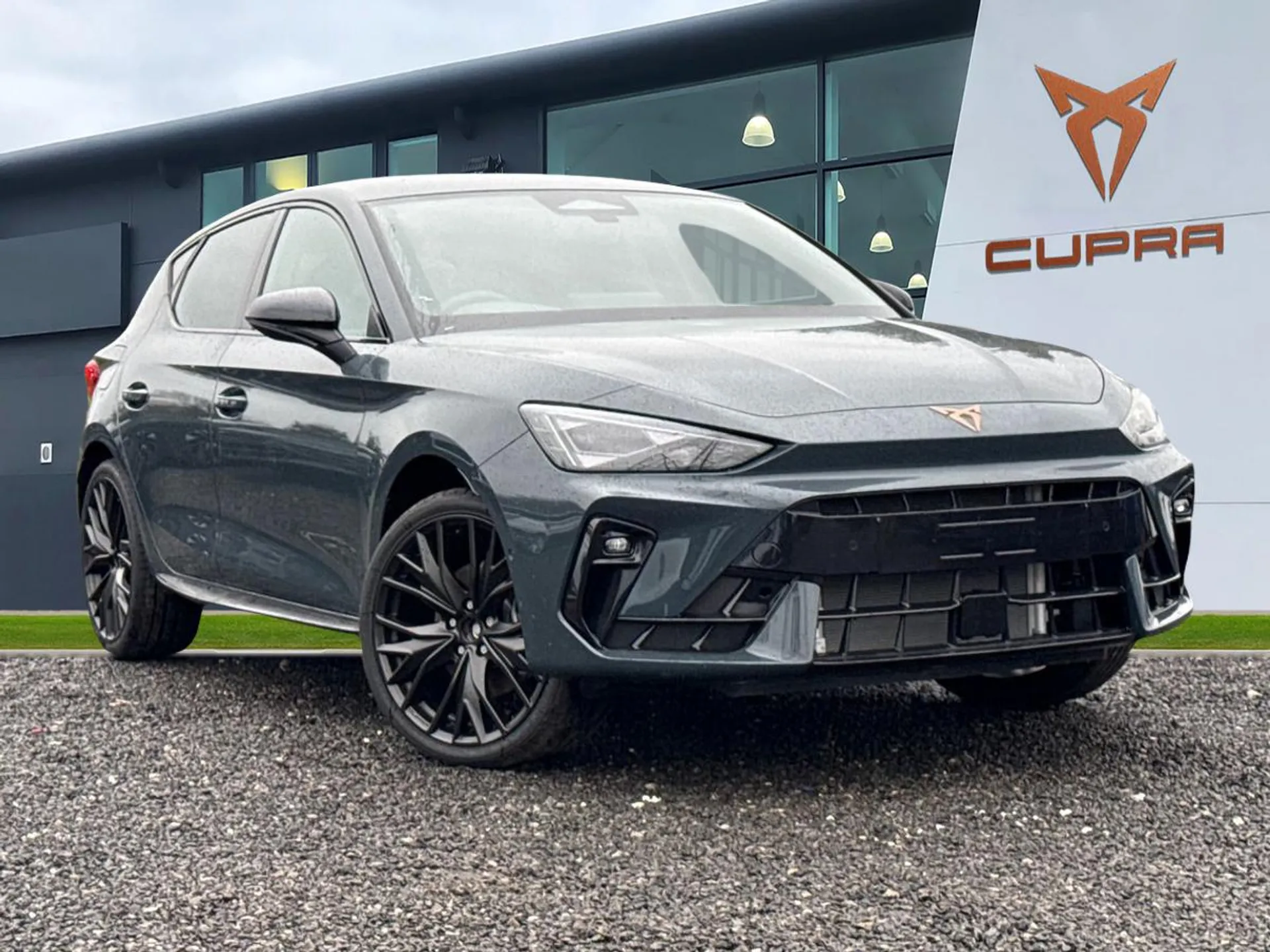  CUPRA Leon 1.5 eTSI Shadow Edition DSG Euro 6 (s/s) 5dr Image #1