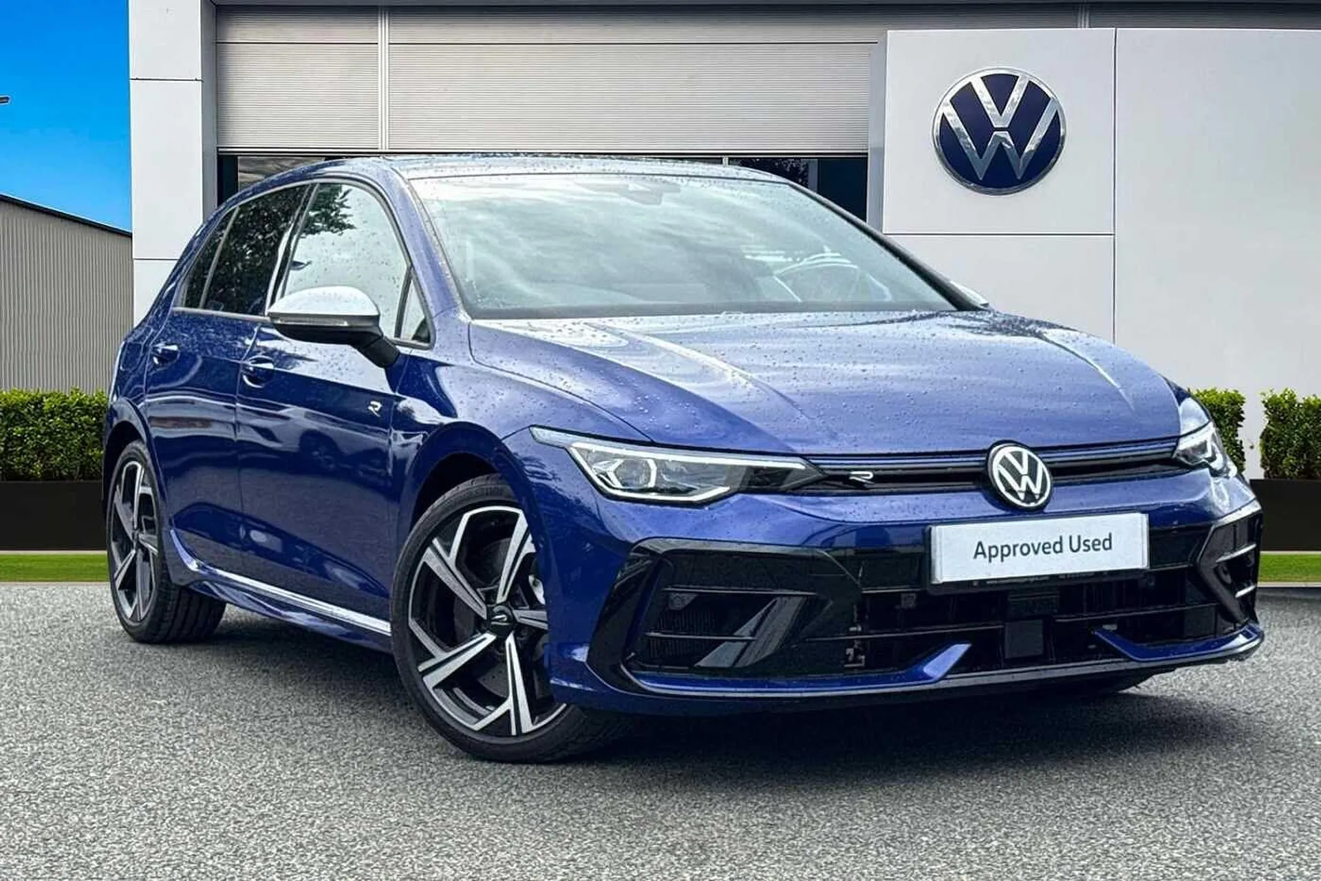 DA25CWX Volkswagen Golf 2.0 TSI 333 R 4Motion 5dr DSG Image #1