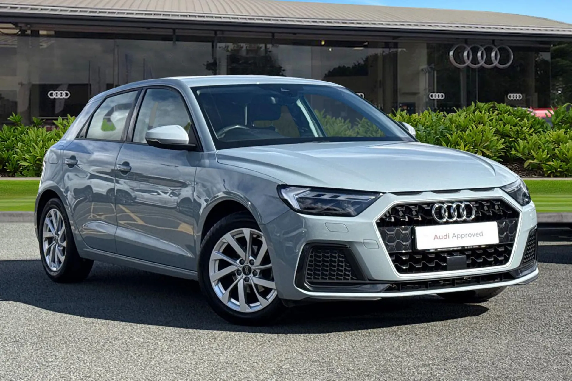 DL23FDF Audi A1 MY23.5 Sport 25 TFSI  95 PS 5-speed Image #1