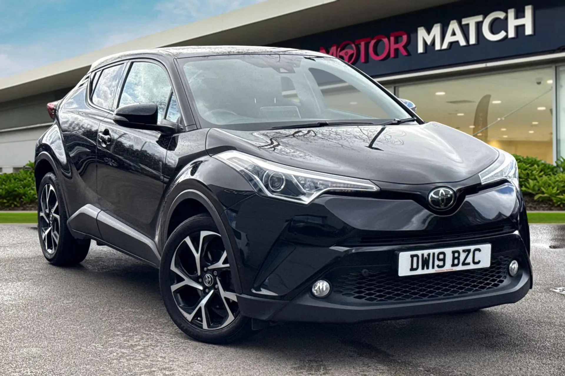 DW19BZC Toyota C-Hr 1.2 VVT-i Design CVT AWD Euro 6 (s/s) 5dr Image #1