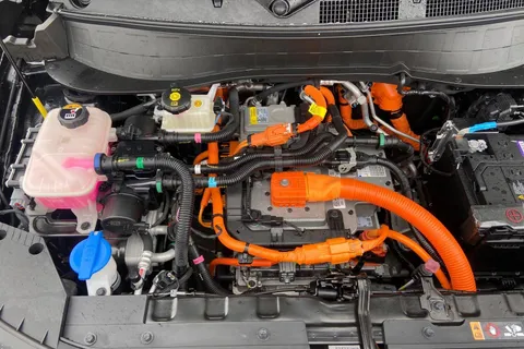2025 HYUNDAI INSTER LONG RANGE 49KWH 02 SUV 5DR ELECTRIC AUTO 115 PS 227 MILES... photo