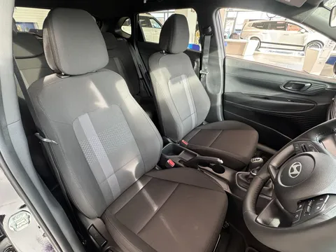 HYUNDAI I20 1.0T 100PS 6MT BRAND NEW IN STOCK NEW PETROL MANUAL GREEN BRINDLEY...