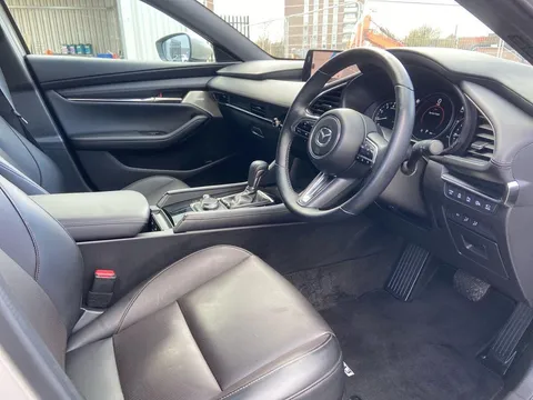 2025 3 2.0 e-skyactiv x mhev [186] takumi 5dr auto 360cam-auto-carplay-bose-hud used petrol automatic 3,779 miles platinum quartz brindley  wolverhampton... photo