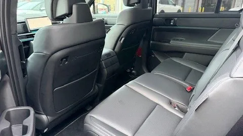 None HYUNDAI SANTA FE 1.6T 215PS HYBRID 2WD IN STOCK NEW PETROL HYBRID AUTOMATIC BROWN BRINDLEY... photo