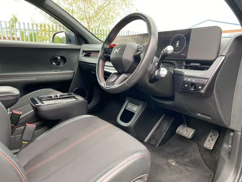 2025 HYUNDAI IONIQ 5 84KWH N LINE HATCHBACK 5DR ELECTRIC AUTO 228 PS HIGHWAY DRIVE ASSIST... photo