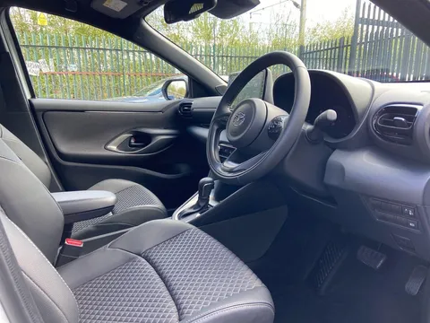 2026 mazda 2 hybrid 1.5i hybrid homura 5dr cvt massivesaving-hybrid-carplay nearly new petrol hybrid automatic 10 miles white brindley  wolverhampton £22,318... photo