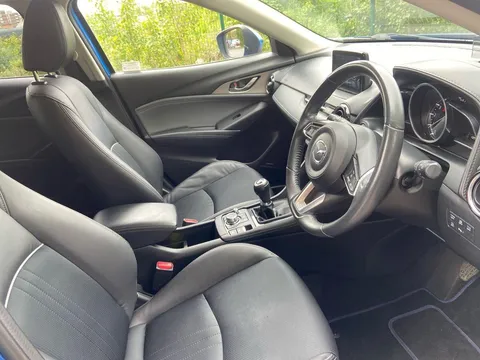 2019 CX 3 2.0 SPORT NAV SAT NAV, REAR CAMERA, CARPLAY USED PETROL MANUAL 46,551... photo