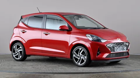 2023 HYUNDAI I10 1.2 MPI PREMIUM AUTO PETROL AUTOMATIC 9,962 MILES RED 14,197 14,697 199... photo