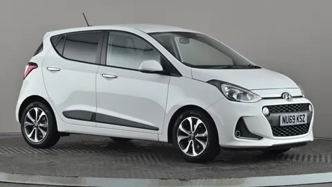 2019 HYUNDAI I10 1.2 PREMIUM SE PETROL MANUAL 39,568 MILES WHITE 9,397 10,197 199... photo
