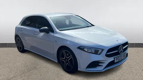 2022 A CLASS A180 AMG LINE PREMIUM EDITION AUTO PETROL AUTOMATIC 36,629 MILES WHITE 19,497... photo