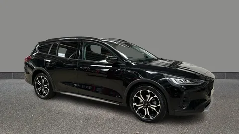 2024 FORD FOCUS 1.0 ECOBOOST HYBRID MHEV ACTIVE X PETROL HYBRID MANUAL 16,294 MILES BLACK... photo