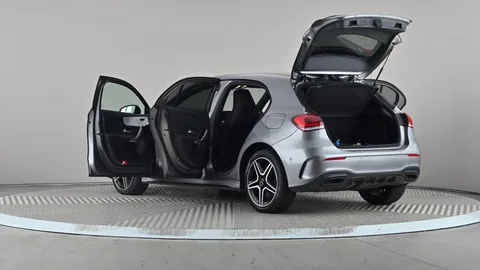 MERCEDES-BENZ A CLASS A250e AMG Line Premium Edition Auto