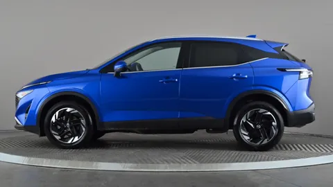 NISSAN QASHQAI 1.3 DiG-T MH 158 N-Connecta Xtronic
