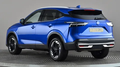 NISSAN QASHQAI 1.3 DiG-T MH 158 N-Connecta Xtronic